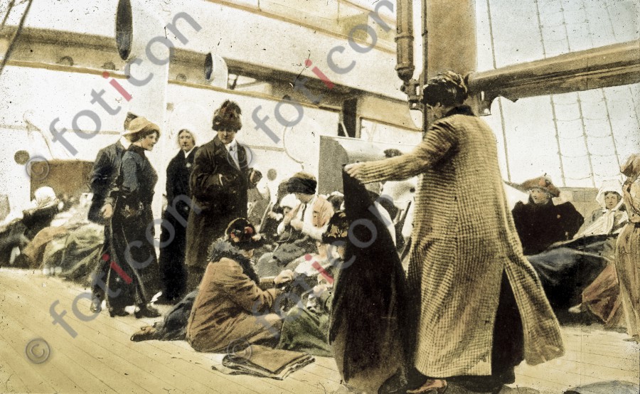 Überlebende der RMS Titanic | Survivors of the RMS Titanic - Foto simon-titanic-196-054-fb.jpg | foticon.de - Bilddatenbank für Motive aus Geschichte und Kultur